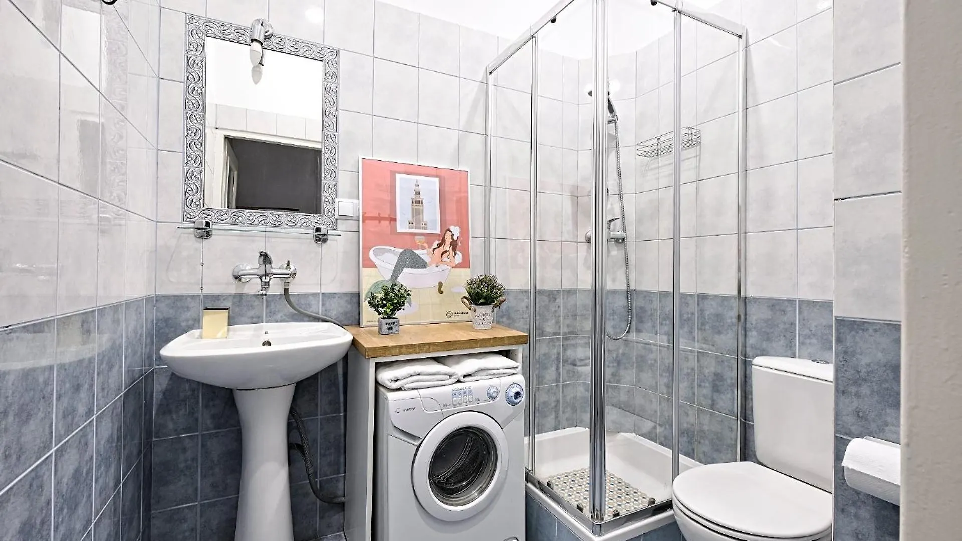 Urbannestgroup - Marszalkowska 140 Apartment Warsaw